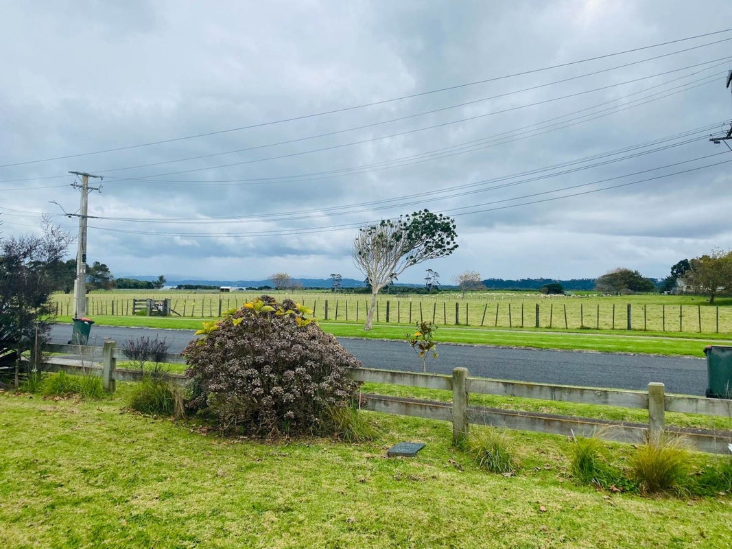 60 Wellesley Road, Mangere Bridge, Auckland - Carousel 6
