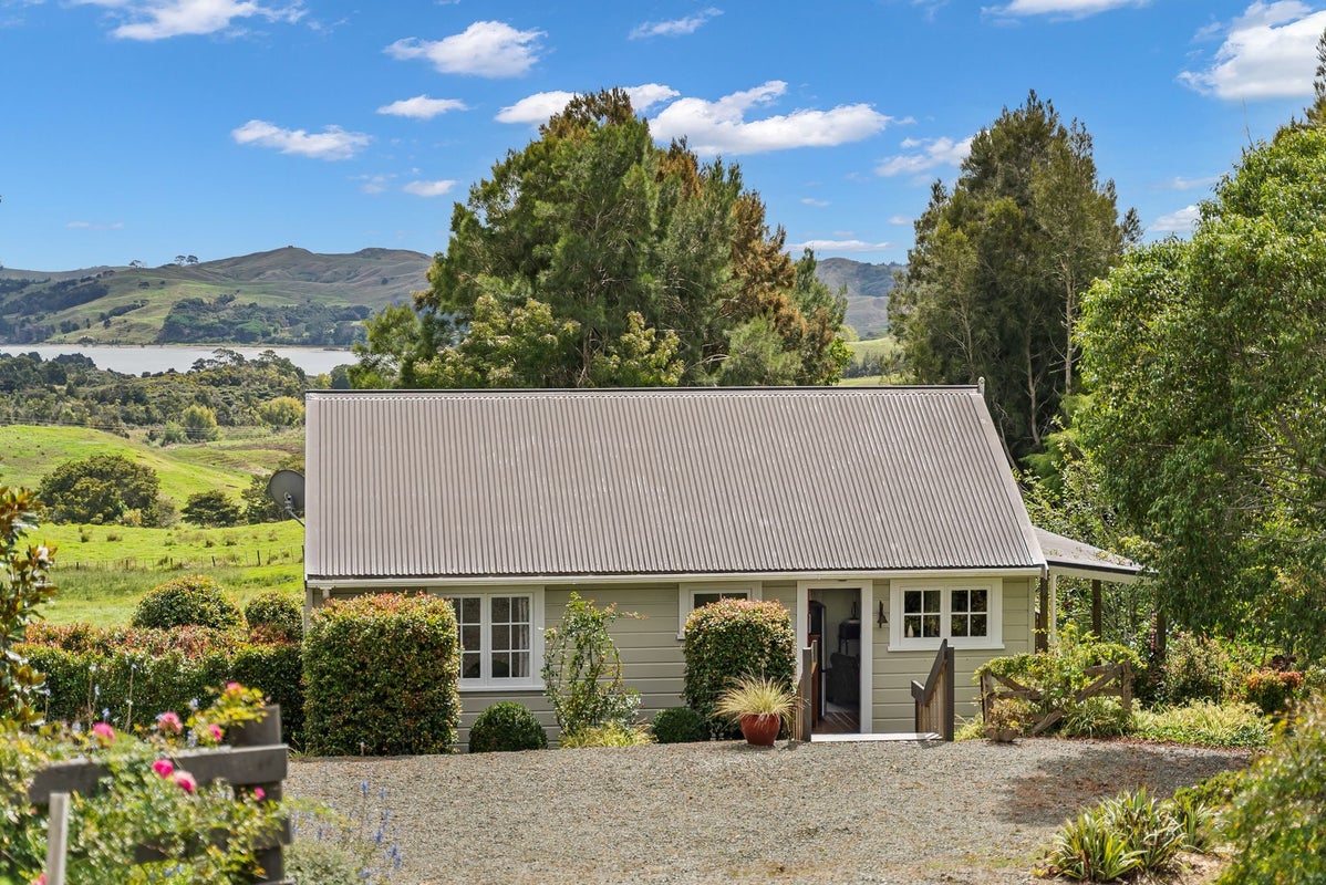 1060 Oneriri Road, Kaiwaka - Carousel 2