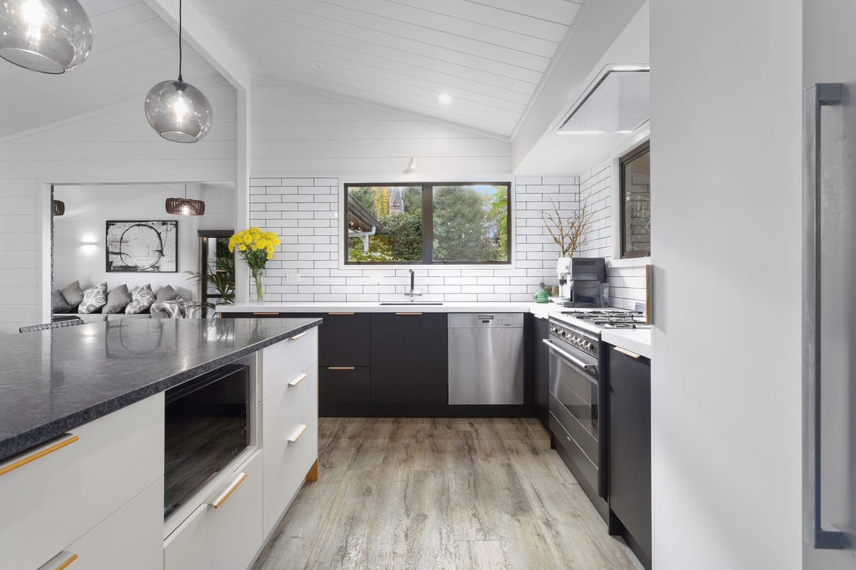 153 Riverside Drive, Whakatane, Whakatane - Carousel 2