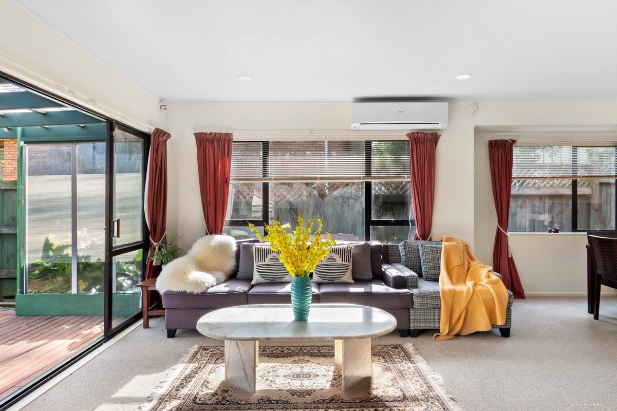 1/63 Gosford Drive, Botany Downs, Auckland - Carousel 1