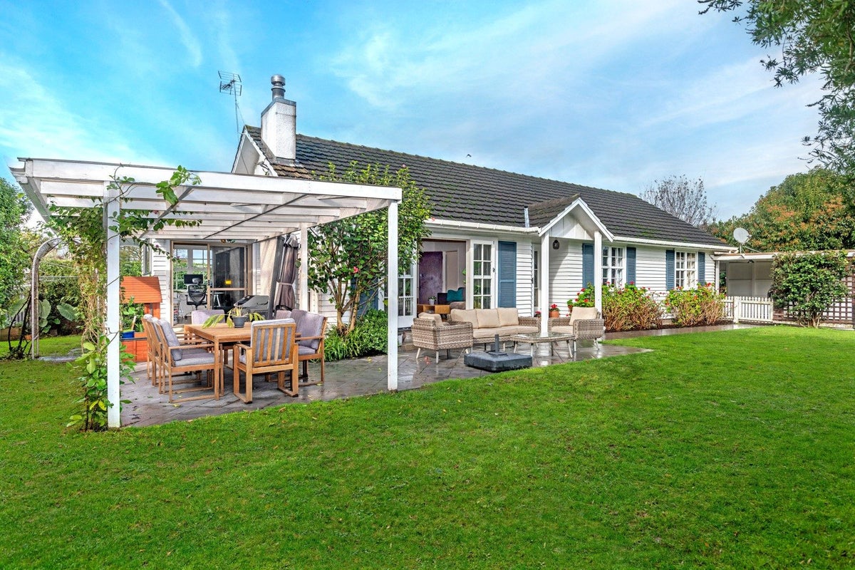 108 Rutene Road, Kaiti, Gisborne - Carousel 1