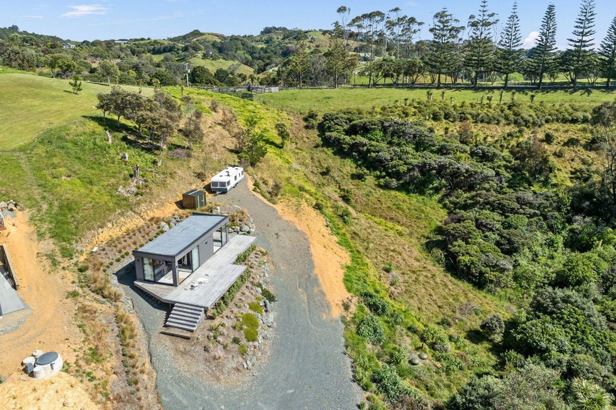 13 Piwaiwaka Way, Whangarei - Carousel 2