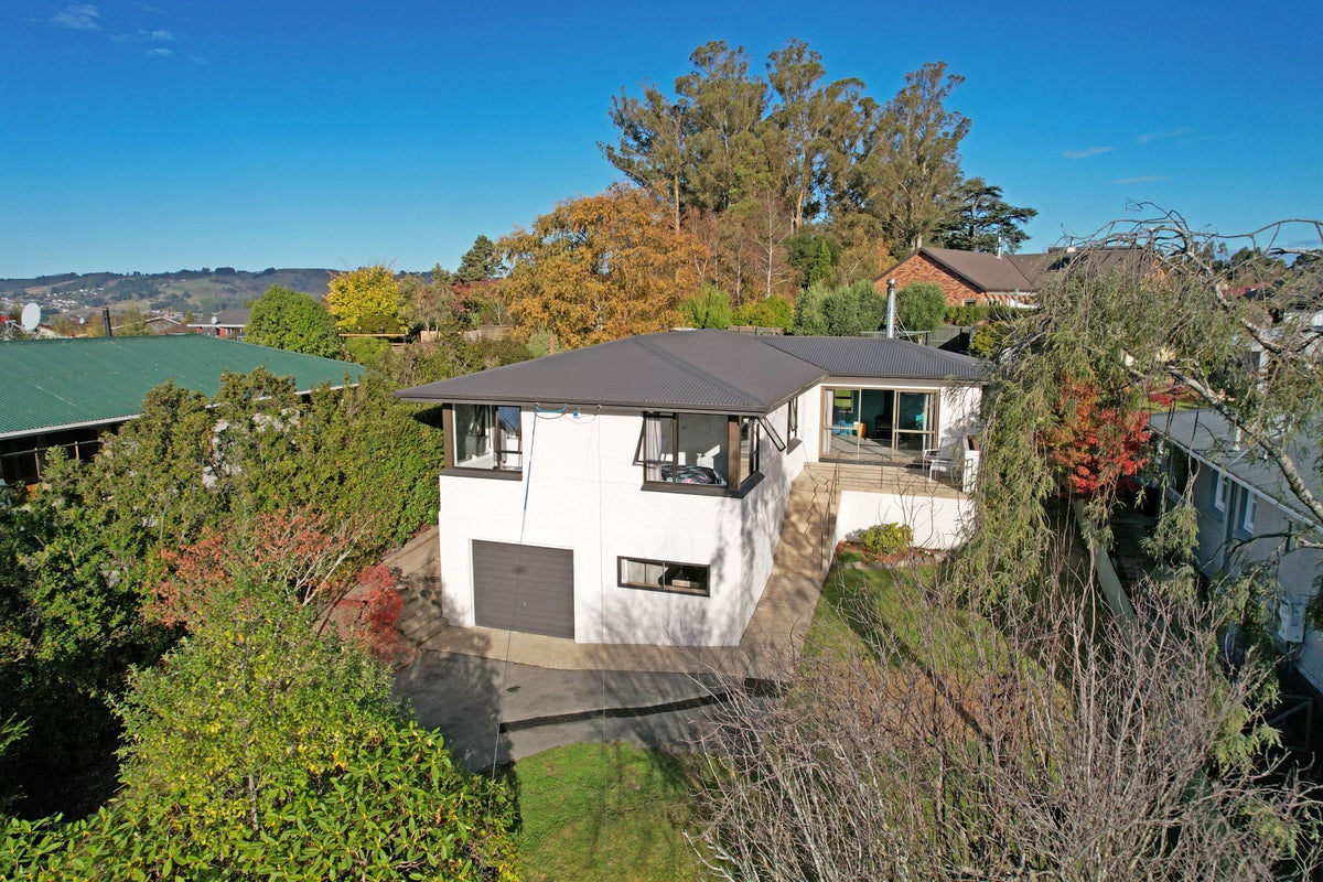 94 Martin Road, Fairfield, Dunedin - Carousel 19