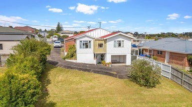 45A White Swan Road, Mount Roskill, Auckland - Carousel 1