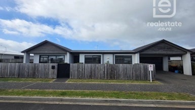 76 Franks Way, Papamoa Beach, Papamoa - Carousel 1