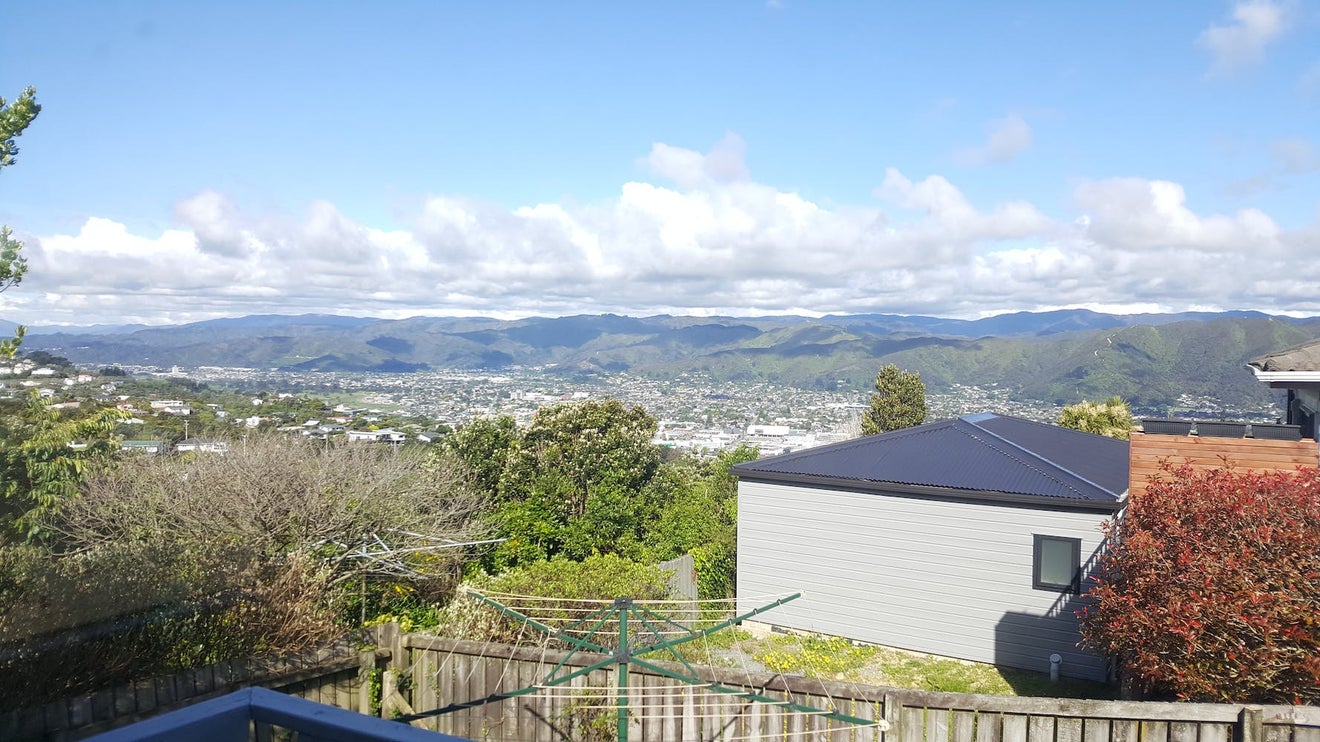 1/59 Cypress DR, Maungaraki, Lower Hutt - Carousel 2