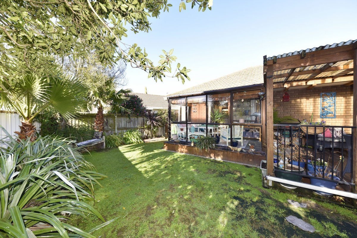 2/82 Lincoln Road, Hillmorton, Christchurch - Carousel 2