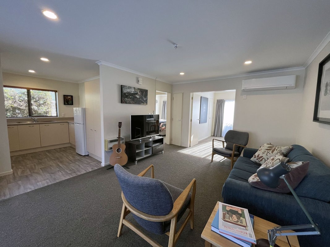 42/42 Main Road, Tawa, Wellington - Carousel 2