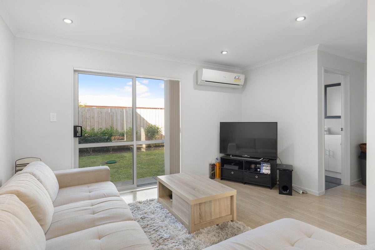4/9 Maru Road, Takanini, Auckland - Carousel 2