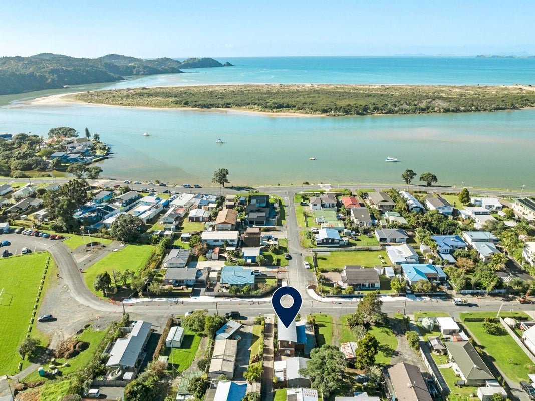 1/27 Kopipi Crescent, Ngunguru, Whangarei - Carousel 1