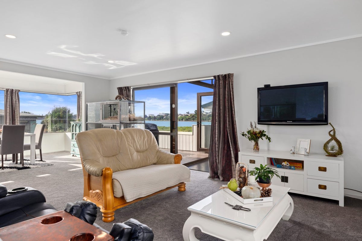 63 Churchill Road, Judea, Tauranga - Carousel 2