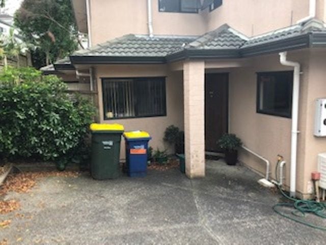43A Forrest Hill Road, Milford, Auckland - Carousel 1