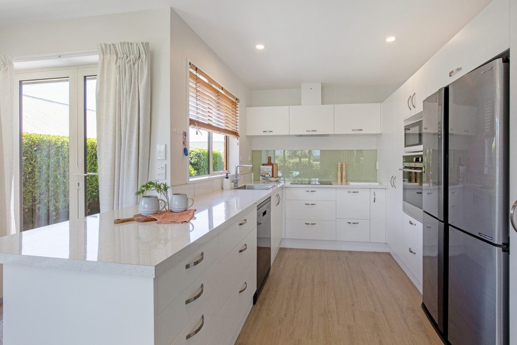 16 Kumara Place, Hei Hei, Christchurch - Carousel 2