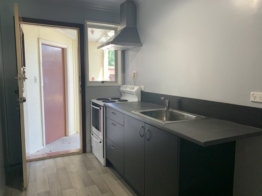 6C GLENROY CRES, Springlands, BLENHEIM - Carousel 2