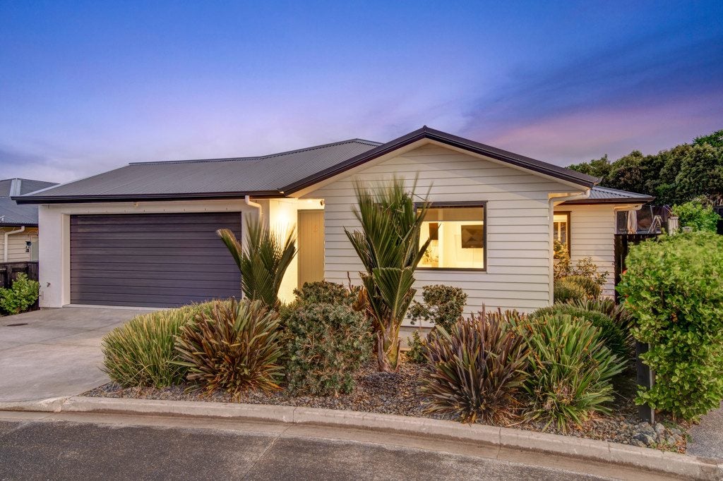 3 Magnolia Lane, Helensville - Carousel 2