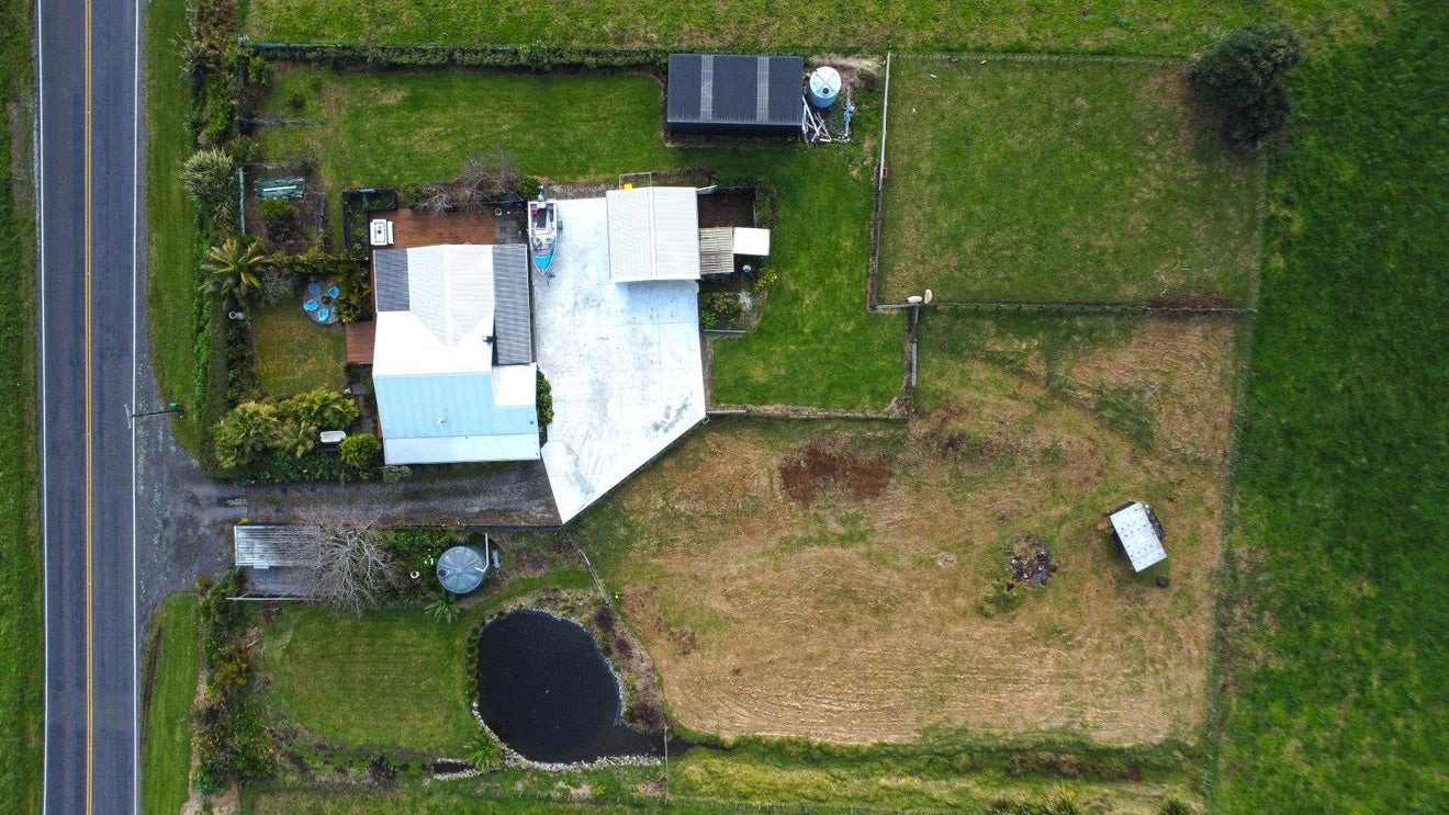 1385 South Road, Kaitake, New Plymouth - Carousel 27
