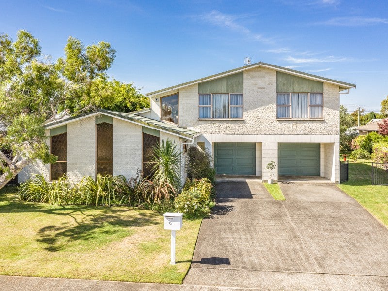 6 Stafford Street, Springvale, Whanganui - Carousel 1