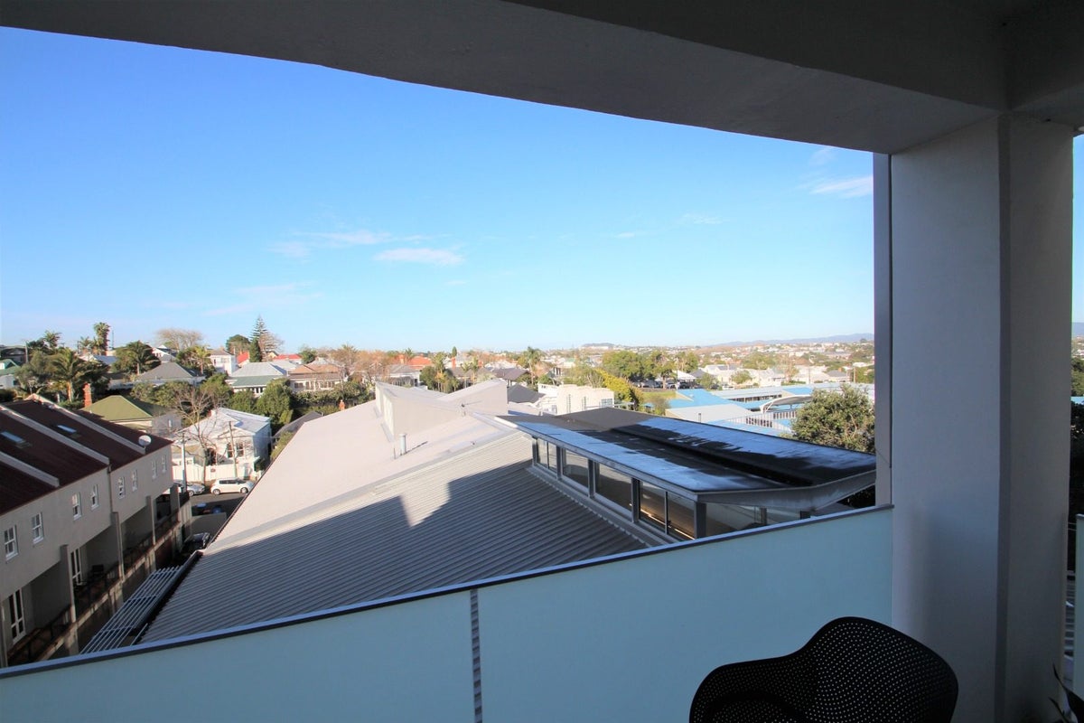 2H/17 Blake Street, Ponsonby, Auckland - Carousel 7