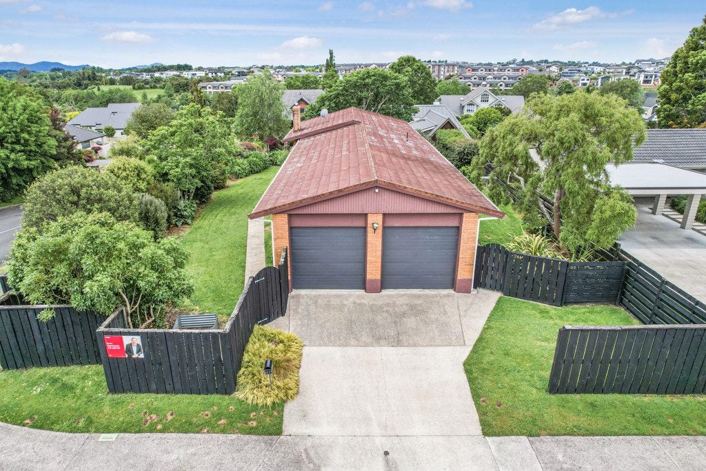 186 Totara Drive, Pukete, Hamilton - Carousel 2