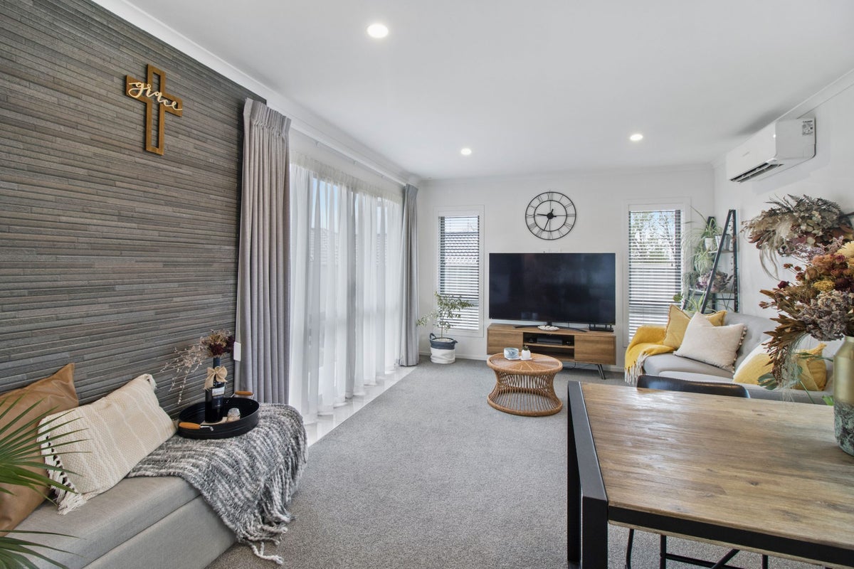 7 Soo Yong Place, Glenview, Hamilton - Carousel 2