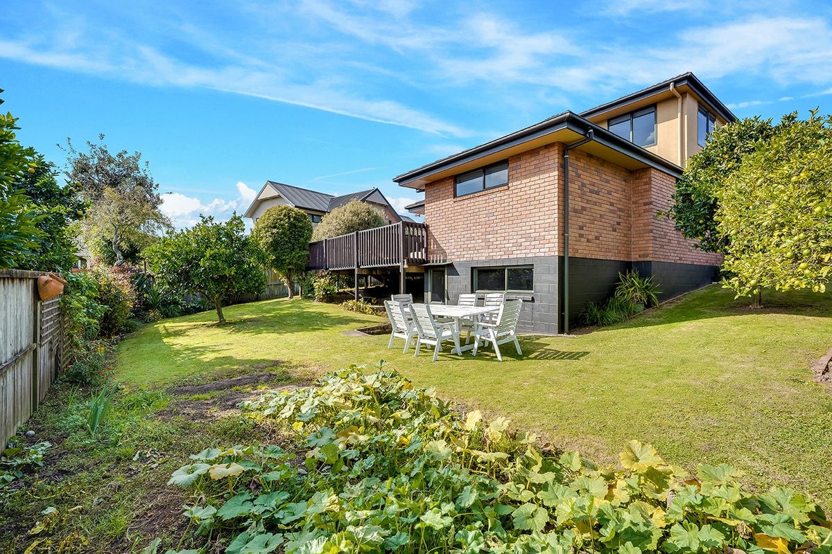 99 Rototuna Road, Rototuna, Hamilton - Carousel 26