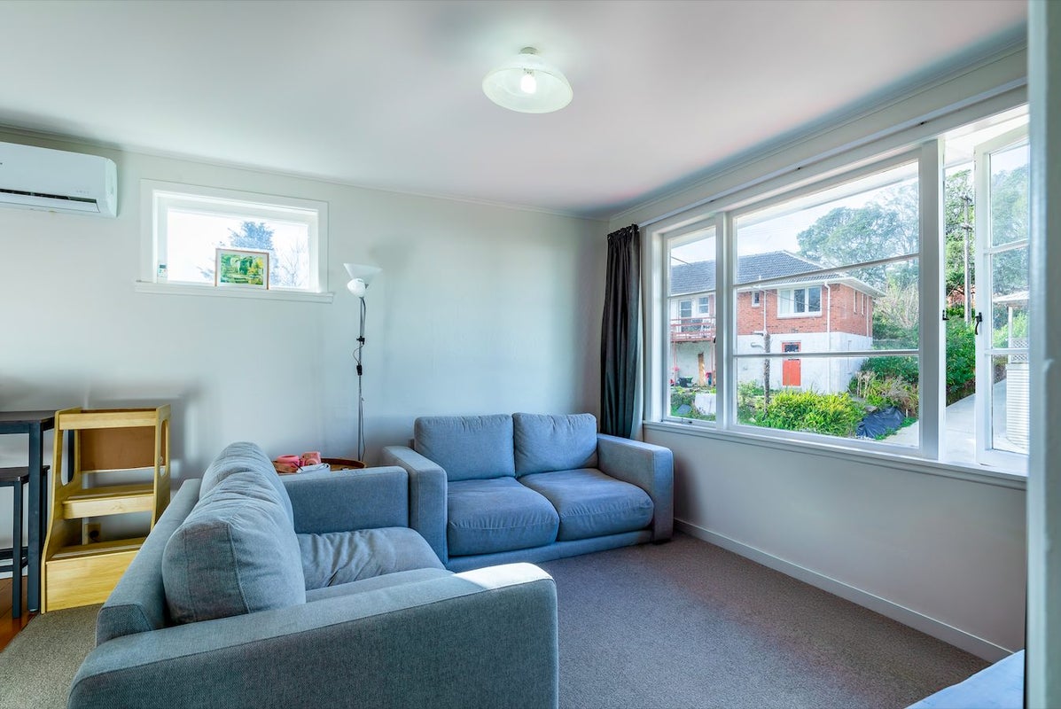17 Hutchinson Avenue, New Lynn, Auckland - Carousel 2
