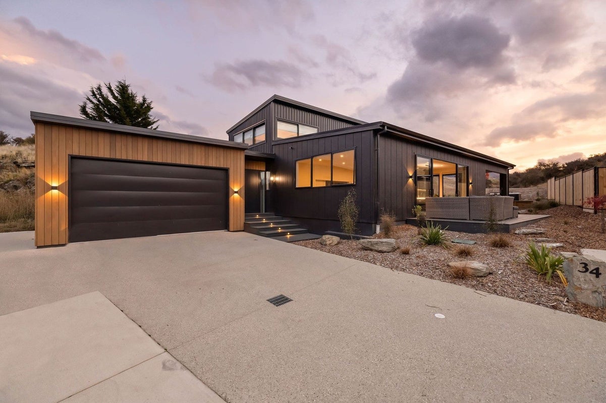 34 Friesian Close, Jacks Point, Queenstown - Carousel 2