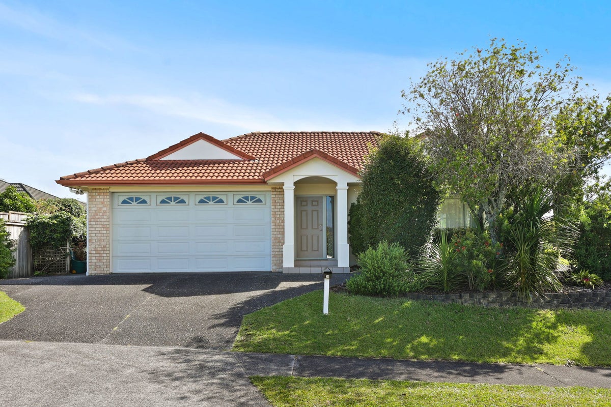 32 Highfields Terrace, Henderson, Auckland - Carousel 2