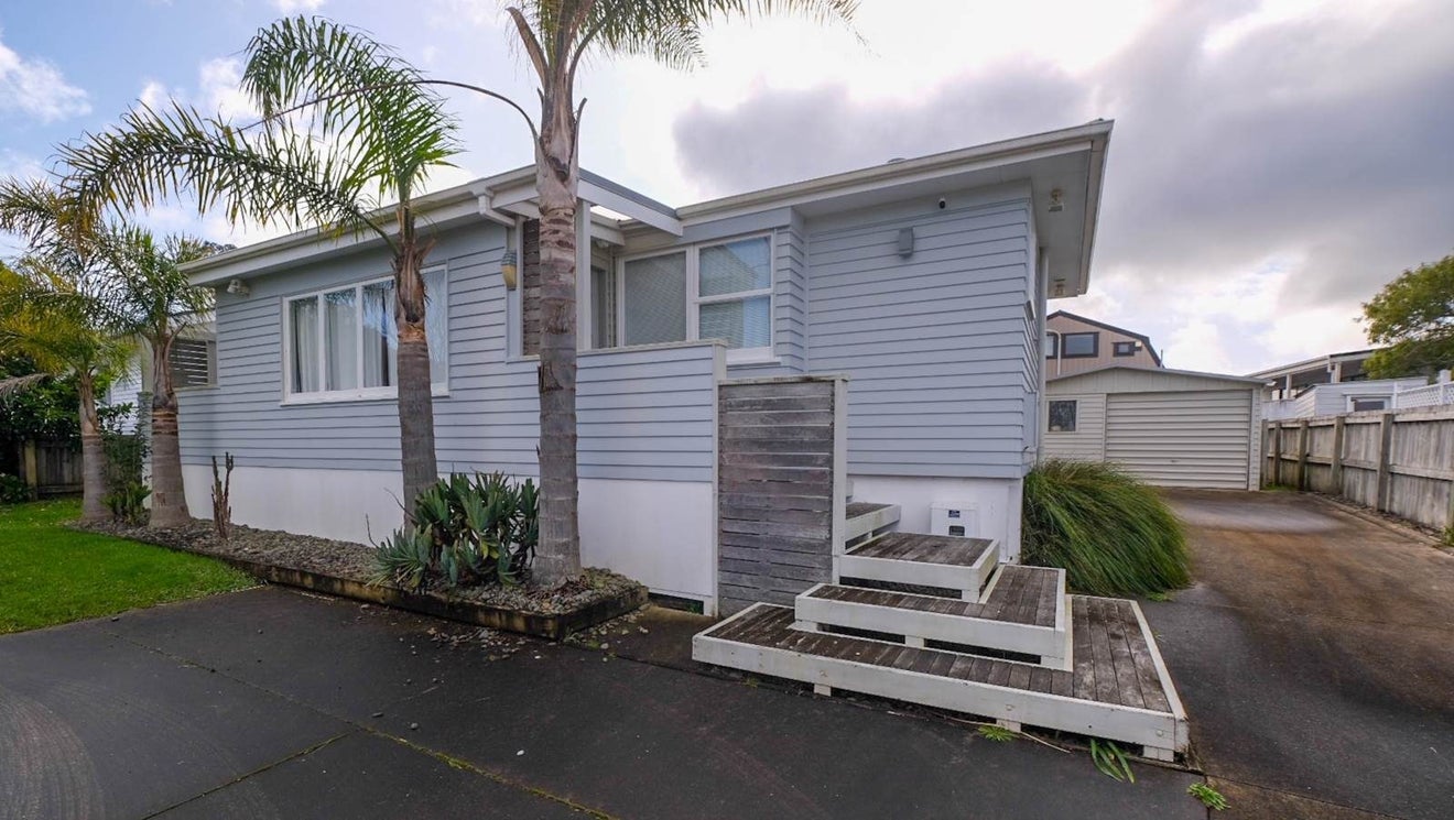 40 Penton Road, Stanmore Bay, Whangaparaoa - Carousel 1