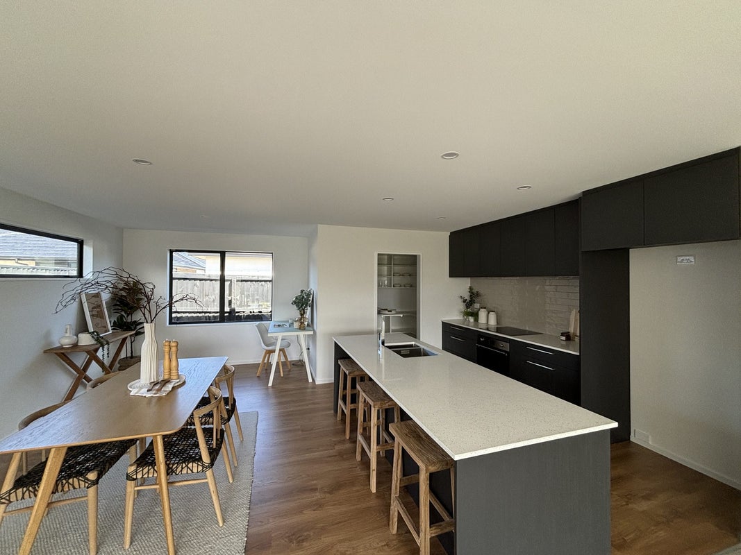 23 Blue Jacket Drive, Halswell, Christchurch - Carousel 2