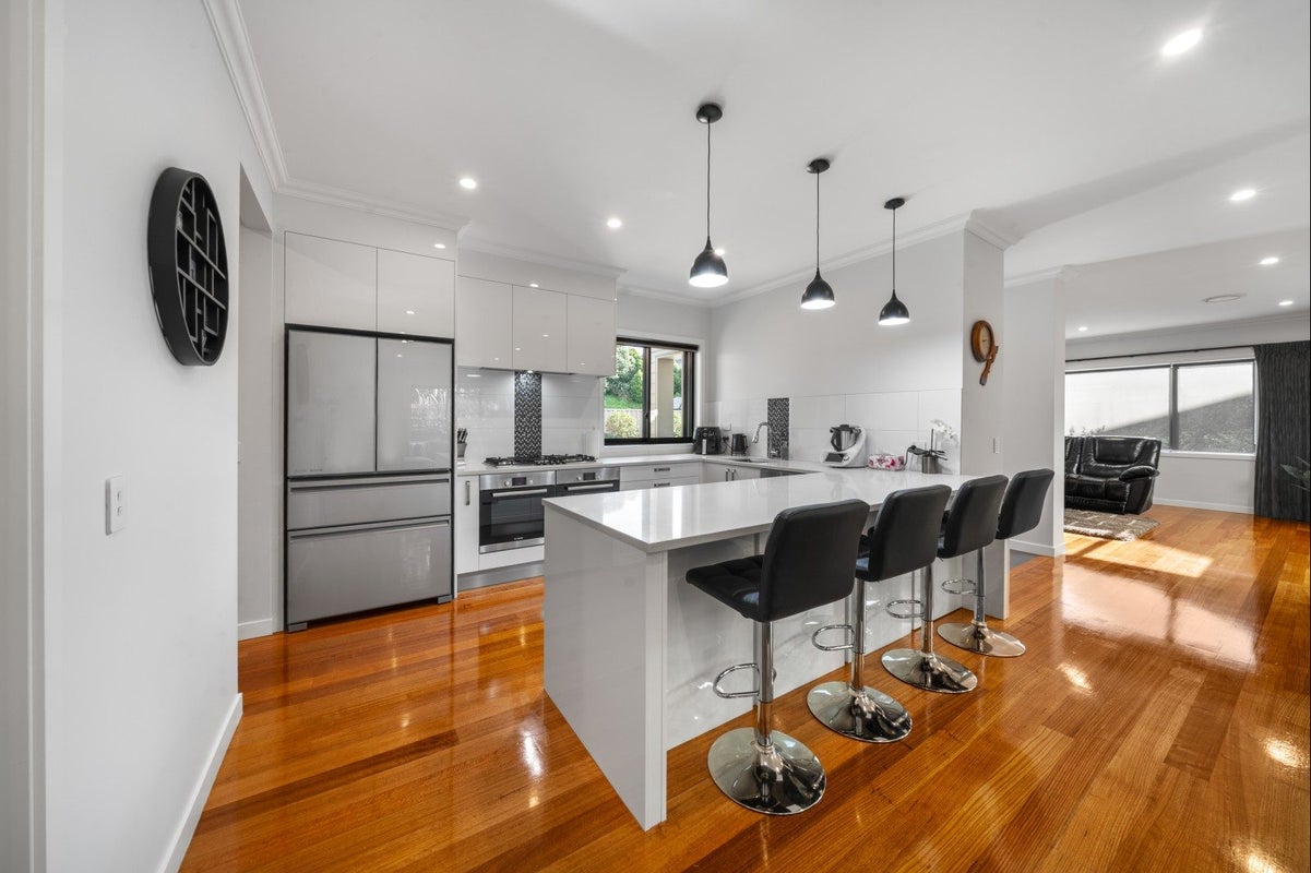 5 Fern Lane, Whalers Gate, New Plymouth, Taranaki - Carousel 2