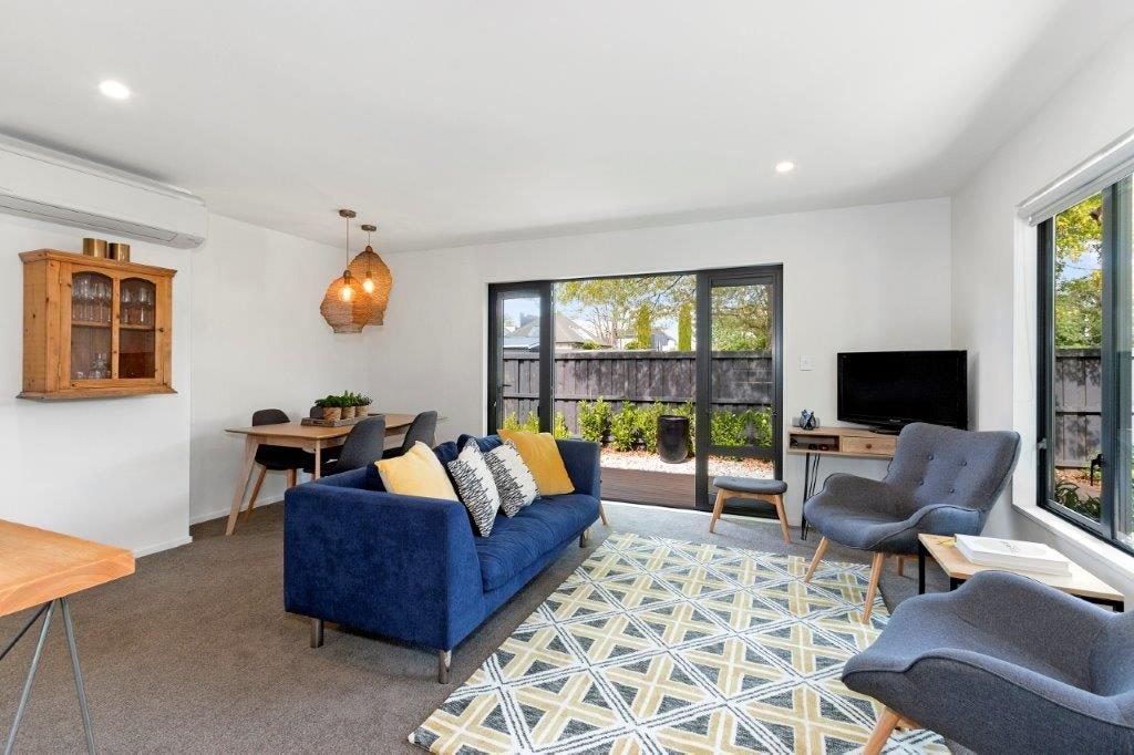 4/129 Aikmans Road, Merivale, Christchurch - Carousel 2