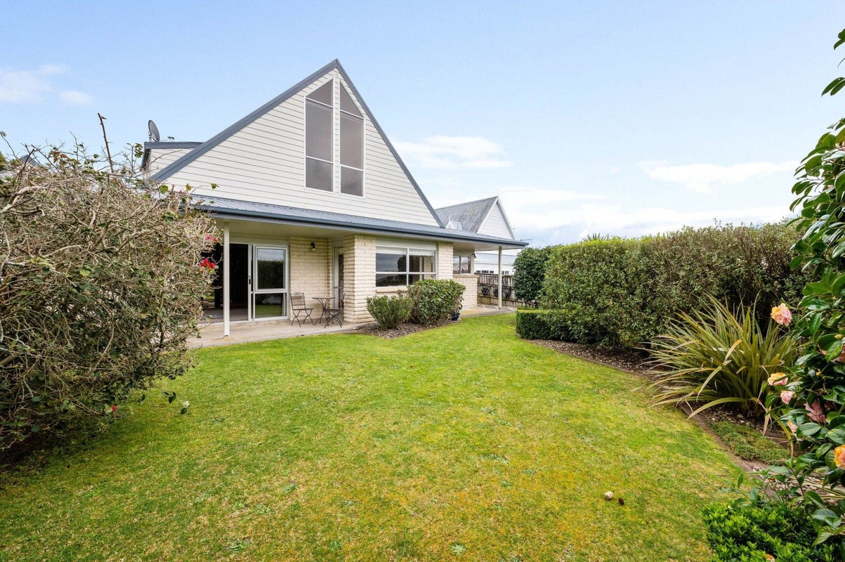 9 Chestnut Place, Pukete, Hamilton - Carousel 2