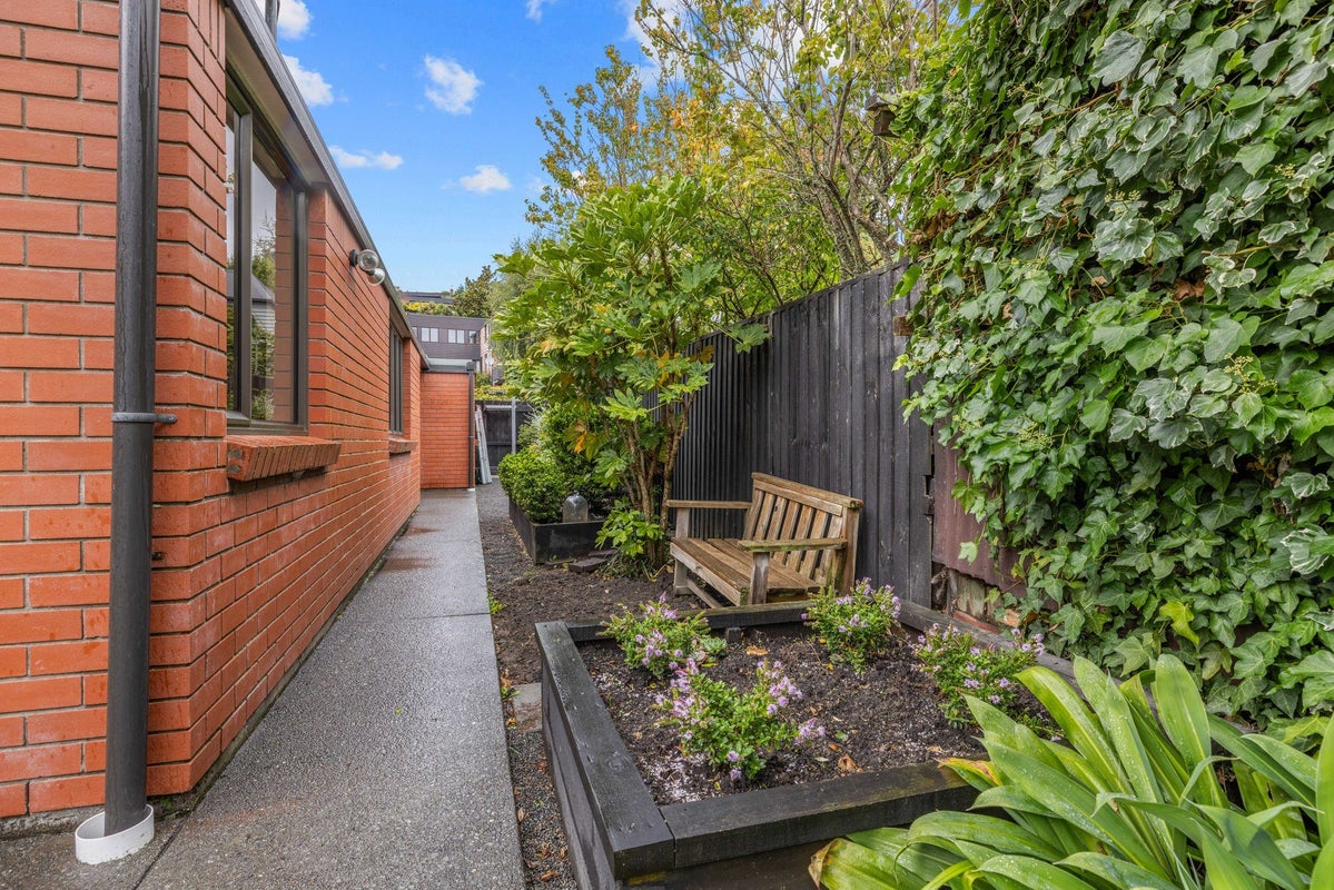 1/3 Karitane Drive, Cashmere, Christchurch - Carousel 17