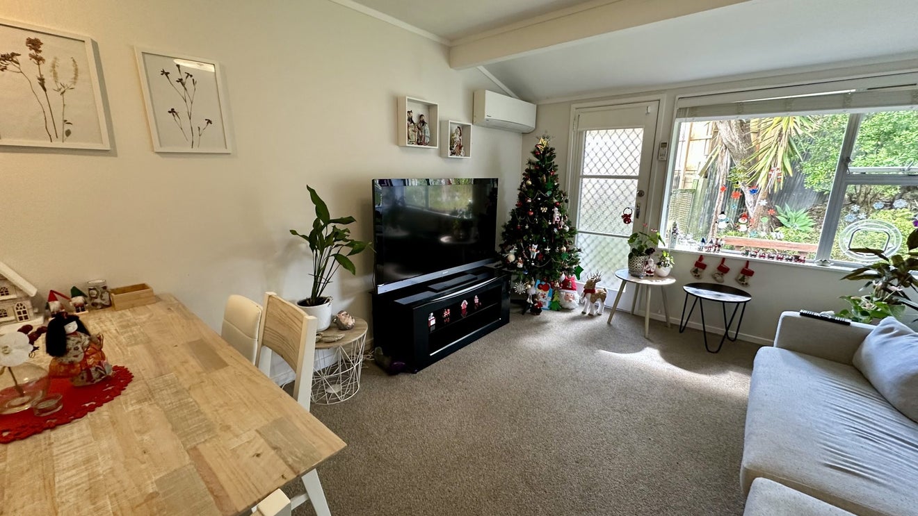 4/15 Don Croot Street, Western Springs, Auckland - Carousel 2