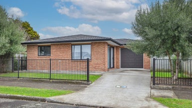 35 Elizabeth Street, Levin, Levin - Carousel 1