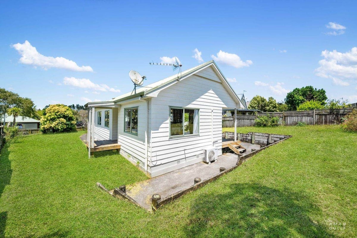 51 Wingate Street, Avondale, Auckland - Carousel 2