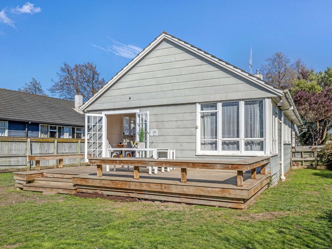 69 Seddon St, Takaro, Palmerston North, Manawatu / Whanganui - Carousel 1