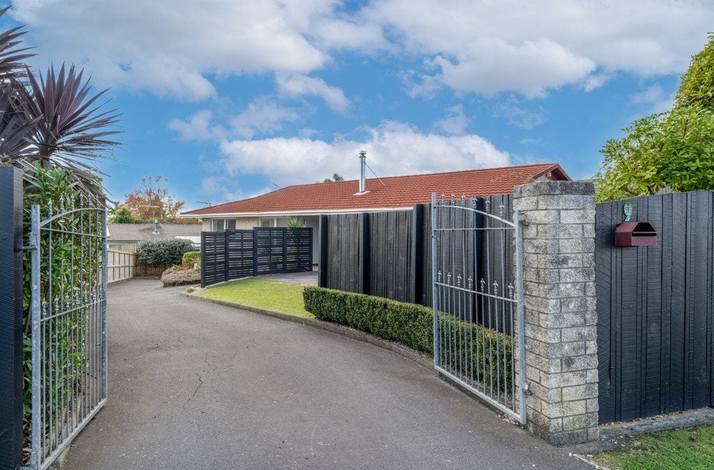 9 Lakeside Drive, Pahurehure, Papakura - Carousel 2