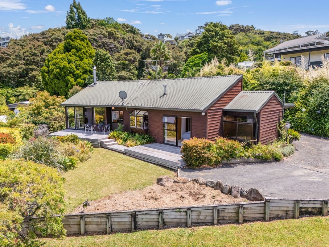 28 Centennial Drive, Whitianga - Carousel 1