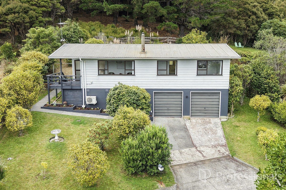 66 Castlerea Street, Wainuiomata, Lower Hutt - Carousel 1