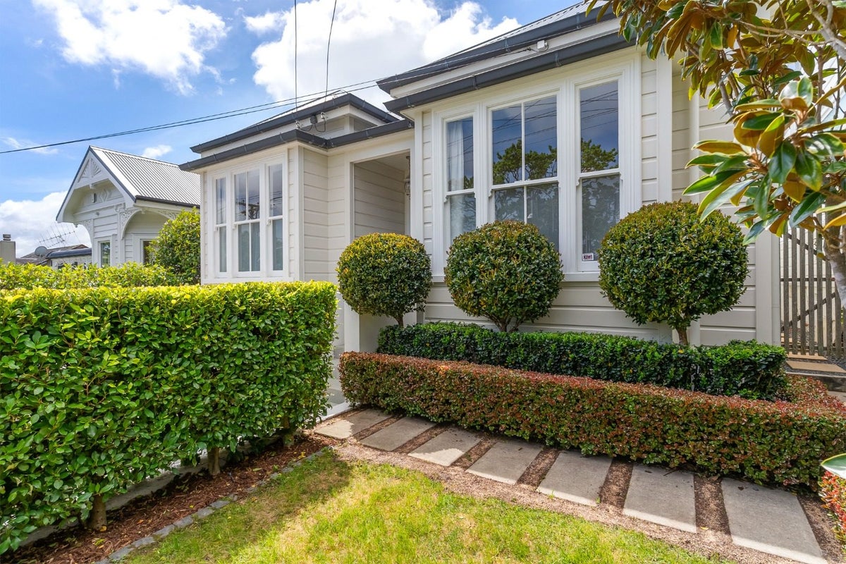 39 Curran Street, Herne Bay, Auckland - Carousel 2