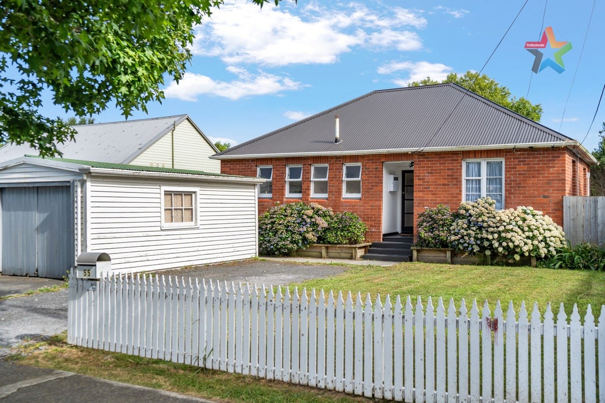 55 Shearer Crescent, Naenae, Lower Hutt - Carousel 1