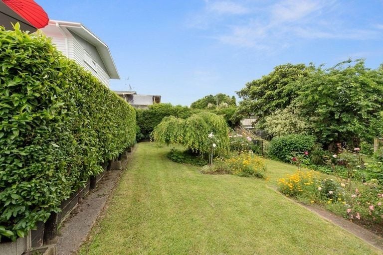 200 Sandwich Road, St Andrews, Hamilton - Carousel 16