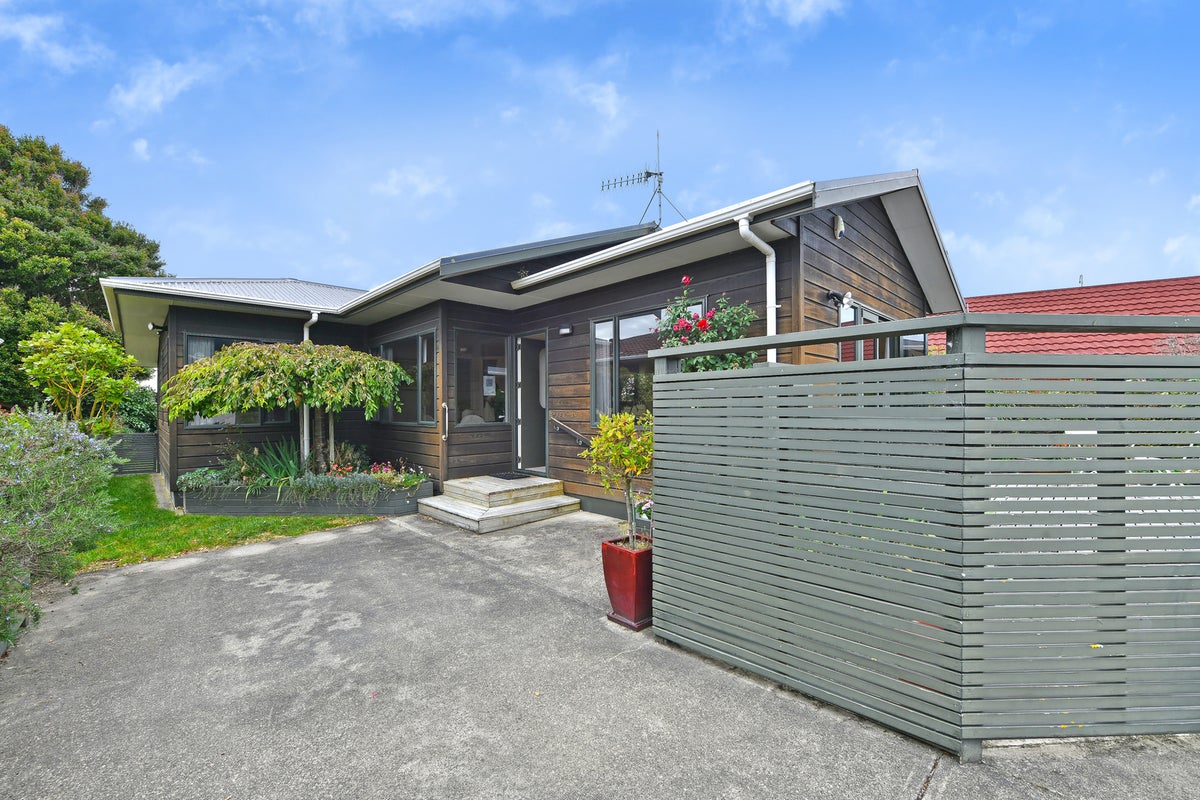 12B Connolly Street, Boulcott, Lower Hutt - Carousel 12