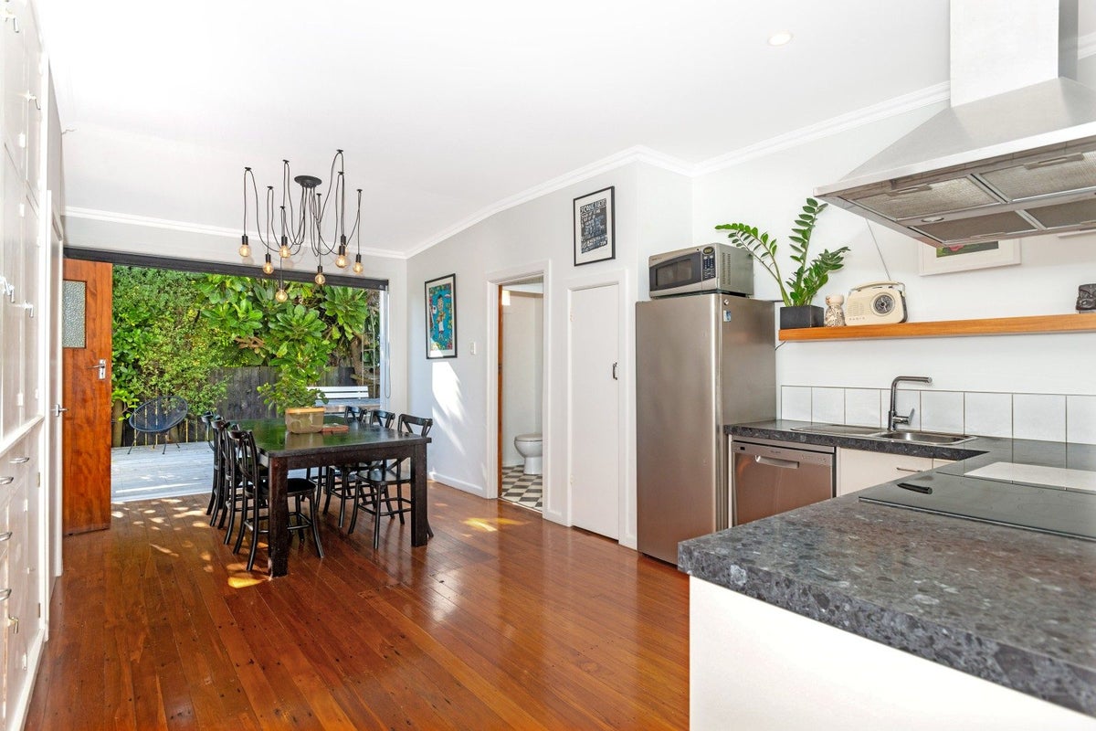 149A Stout Street, Mangapapa, Gisborne - Carousel 1