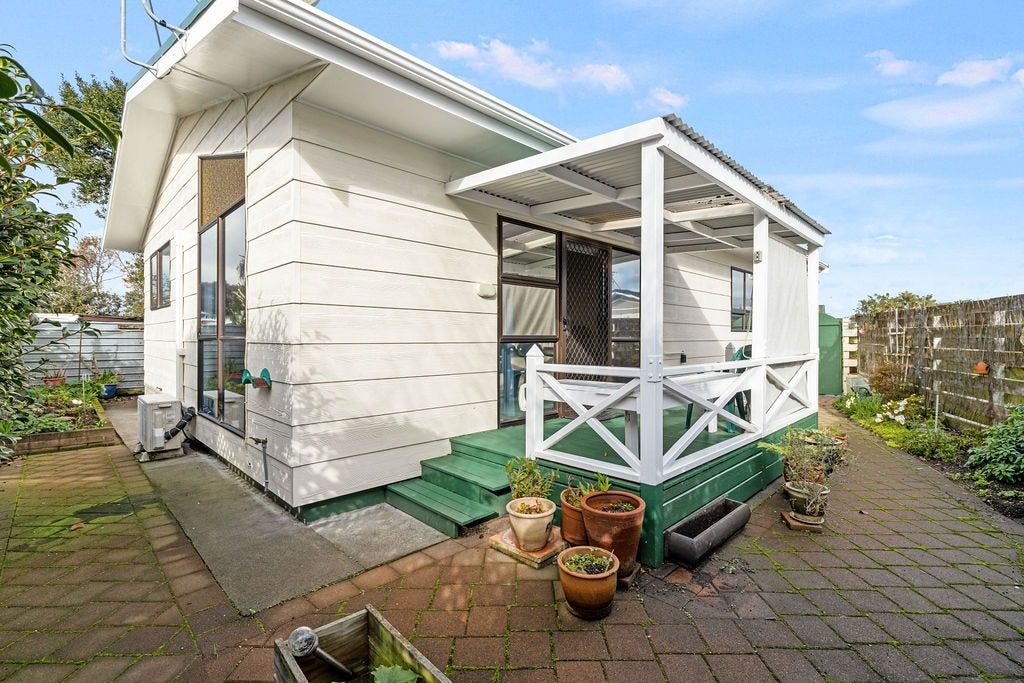 5A Nichol Place, Whanganui East, Whanganui - Carousel 2