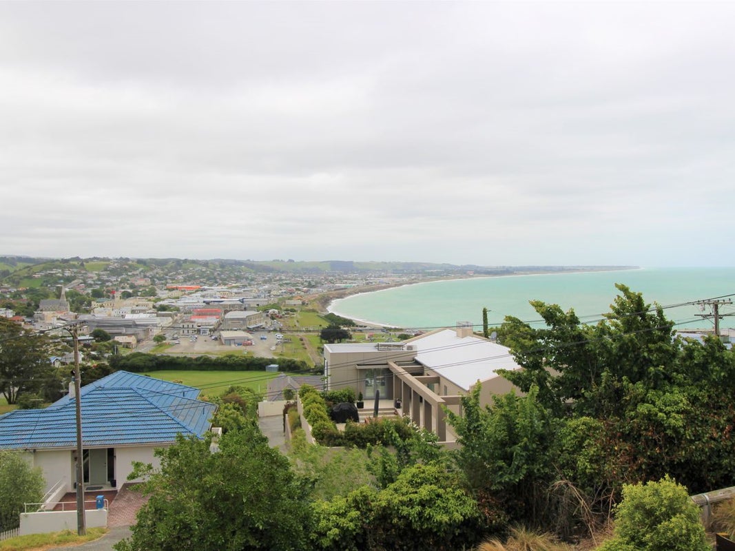9A Avon Street, South Hill, Oamaru - Carousel 2