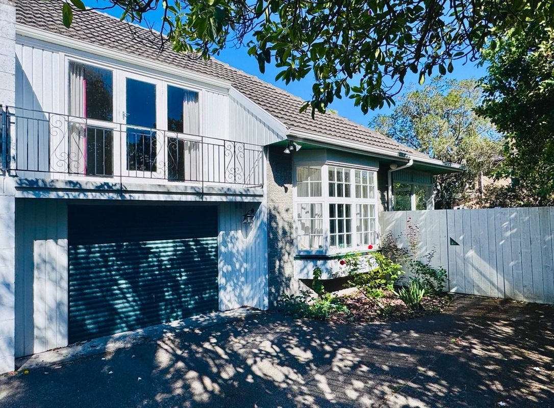 2/12 Lothian Street, Ilam, Christchurch - Carousel 1