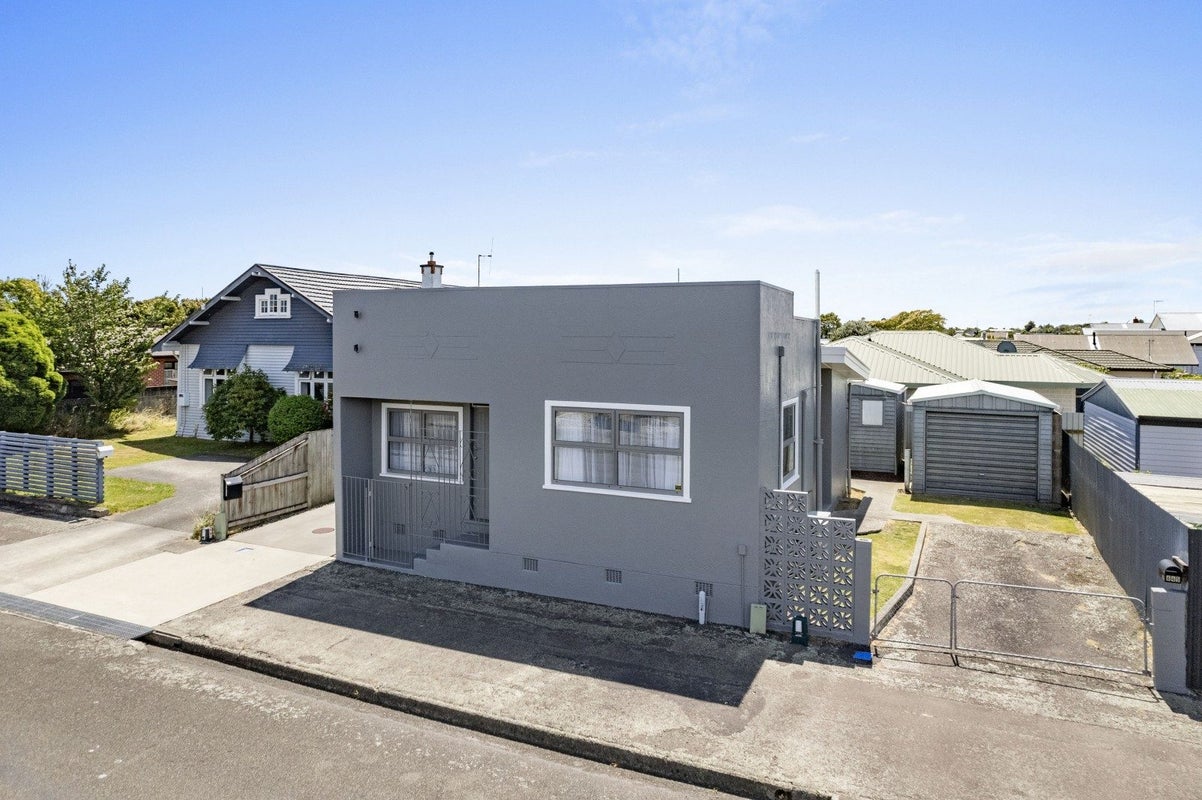 645 Ferguson Street, Terrace End, Palmerston North - Carousel 1